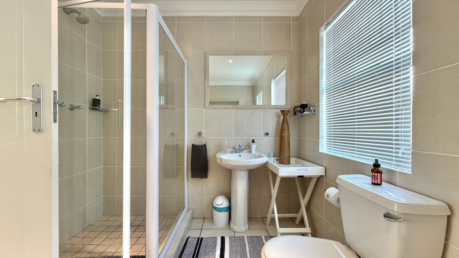 6 Bedroom Property for Sale in Gordons Bay Village Western Cape